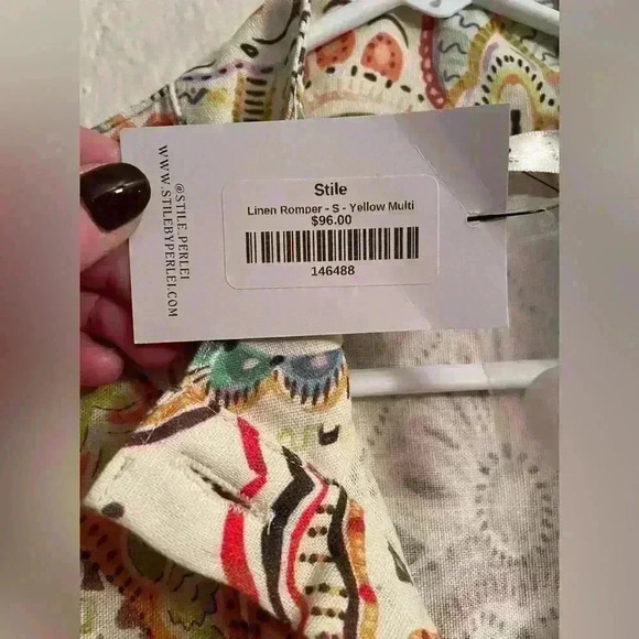 NWT Stile_Perlei linen/cotton blend, cream paisley patterned romper; size S - Picture 11 of 13